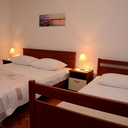 Dvosoban Apartman U Centru Grada Биоград-на-Мору Экстерьер фото