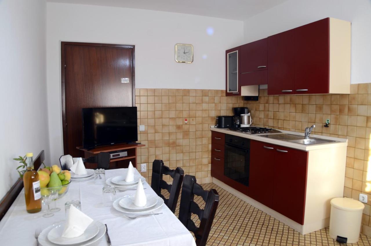 Dvosoban Apartman U Centru Grada Биоград-на-Мору Экстерьер фото