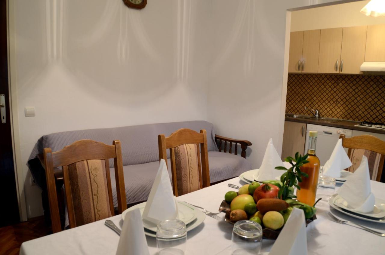 Dvosoban Apartman U Centru Grada Биоград-на-Мору Экстерьер фото